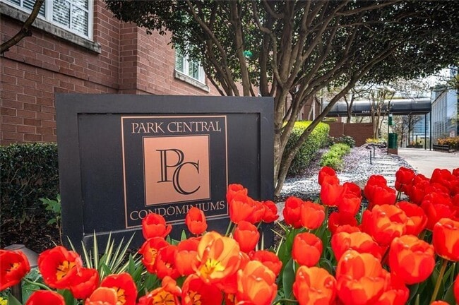 Building Photo - 1101 Juniper St NE