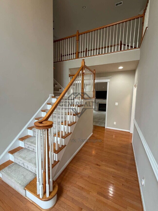 Building Photo - 10410 Silver Creek Ct