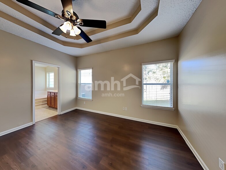 Building Photo - 804 Templeton Ln