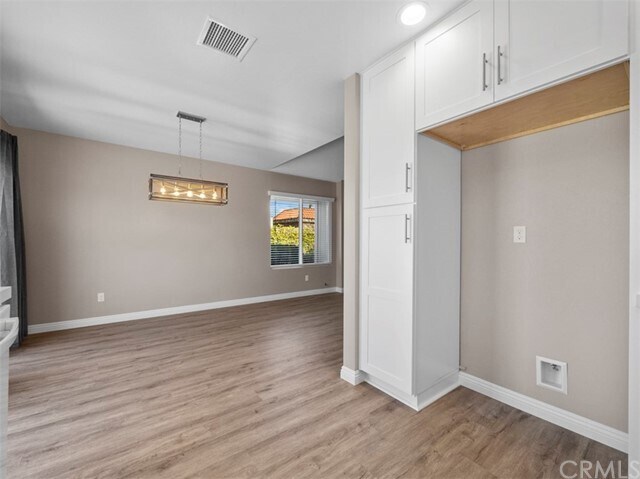 Building Photo - 12 Butterfield