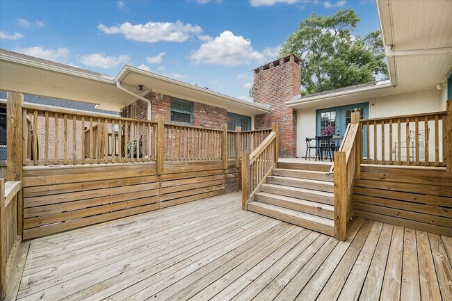 Building Photo - 4715 Braesvalley Dr