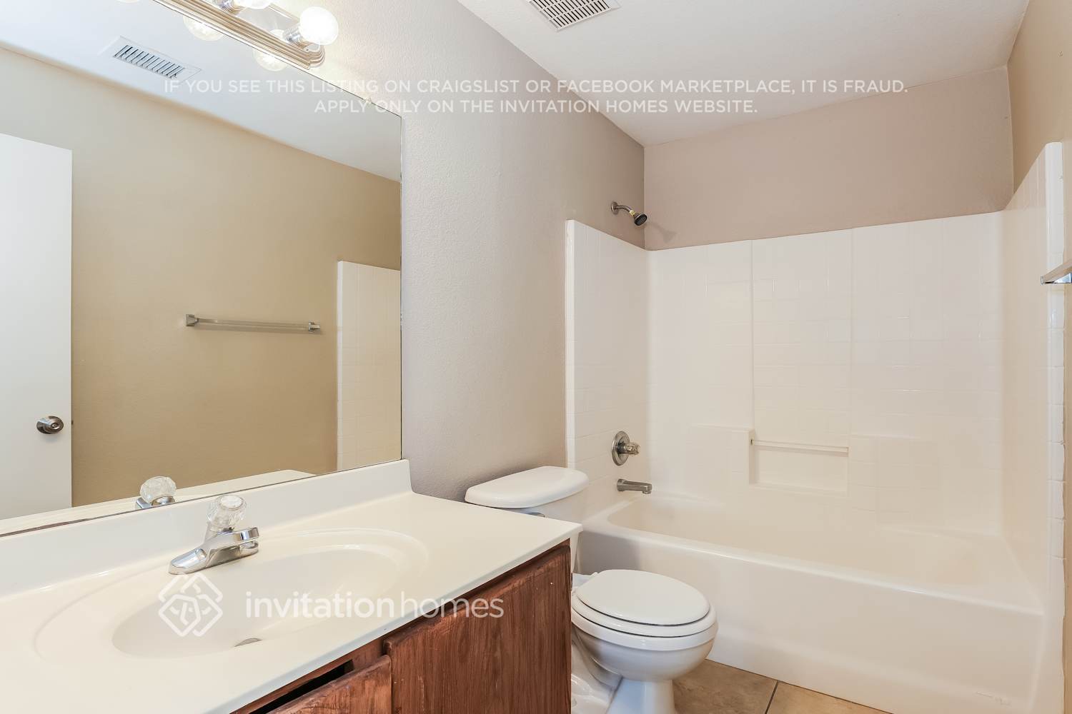 Building Photo - 8321 W Avalon Dr