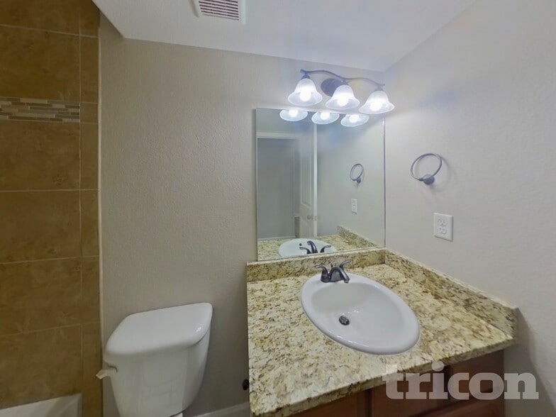 Building Photo - 6555 Stingray Ln