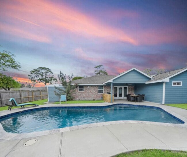 Building Photo - 6335 Tall Willow Dr