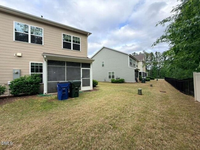 Building Photo - 6009 Beale Loop
