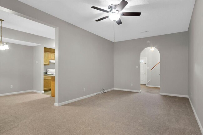 Building Photo - 5006 Liza Ln
