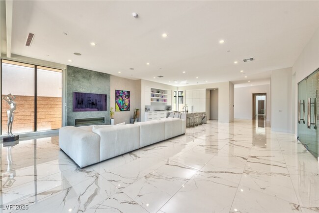 Building Photo - 702 Blackrock Rim Dr