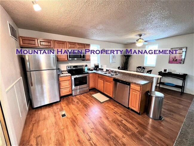 Primary Photo - 10001 W 32nd Ave