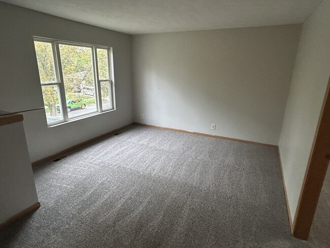 Building Photo - 2910 N 42nd St