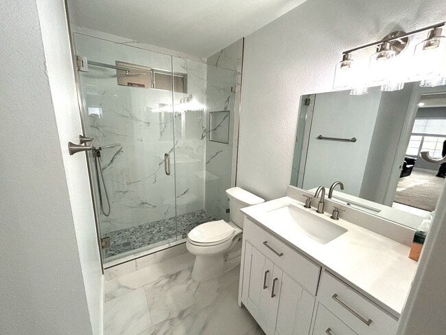 Building Photo - Charming 2-bedroom, 2-bath condominium ready to be called home!