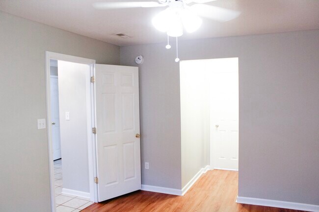 Building Photo - 7650 Emory Cove Way