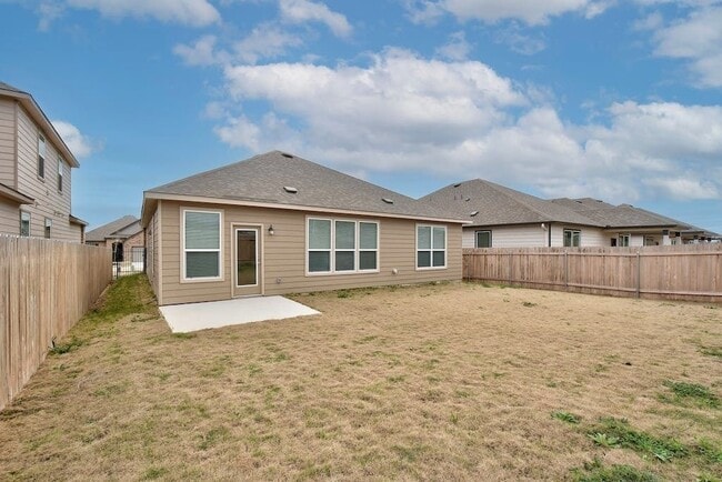 Building Photo - 8200 Knoxville Trl