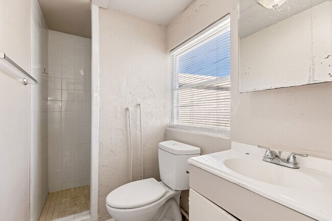 Building Photo - 2807 Bellmead Dr