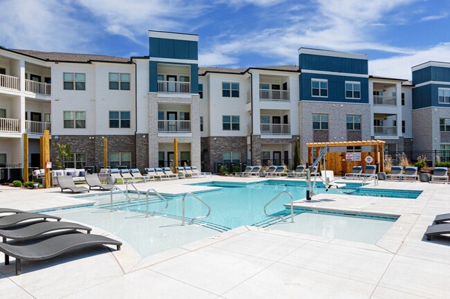 Building Photo - Vintage Northcreek