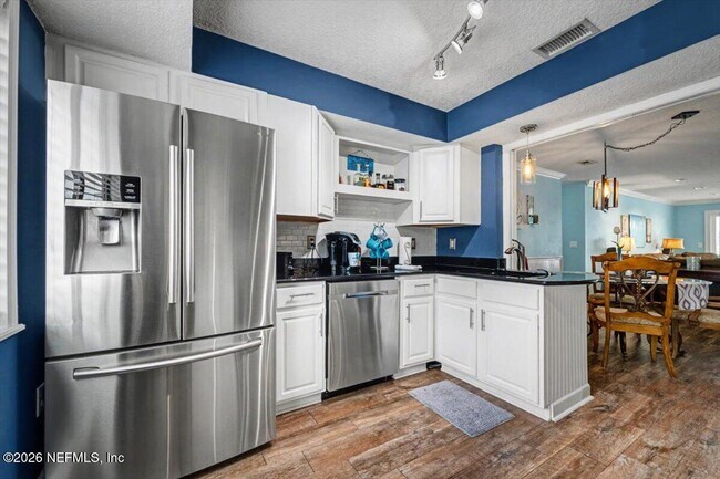 Building Photo - 14750 Beach Blvd