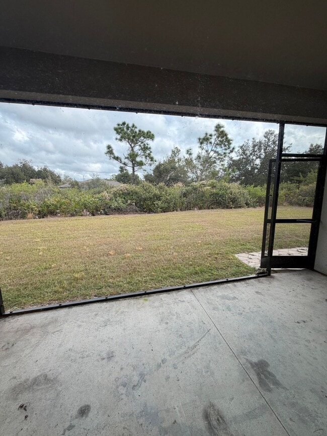 Building Photo - 1060 San Cristobal Ave