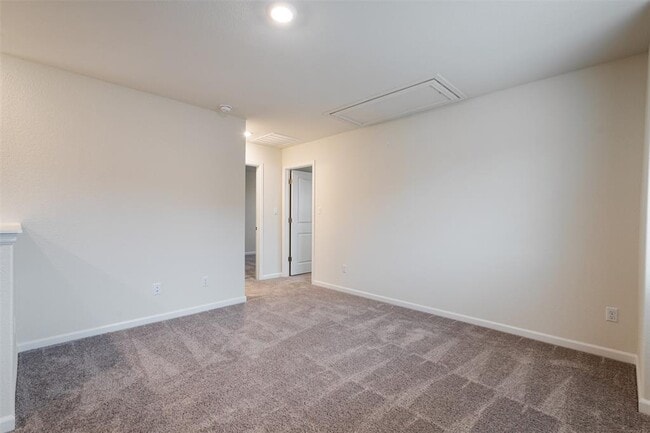 Building Photo - 801 Simmental Loop