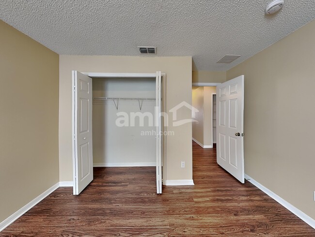 Building Photo - 14610 Rockledge Grove Ct