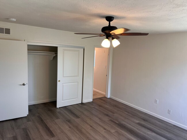 Building Photo - Freshly remodeled 4 bedroom, 2 bath single...