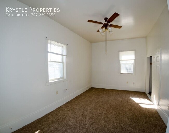 Building Photo - Vintage Victorian near Downtown Vallejo