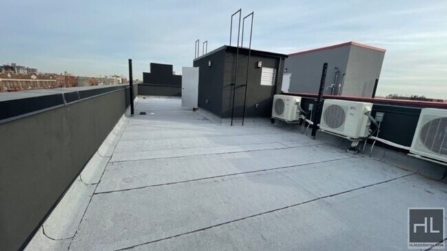 Building Photo - BRAND NEW CONSTRUCTED  MODERN  1 BEDROOM w...