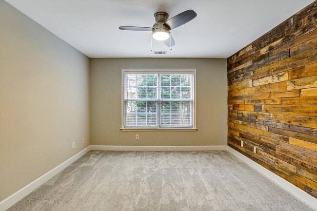 Building Photo - 2849 Jordan Oaks Ln