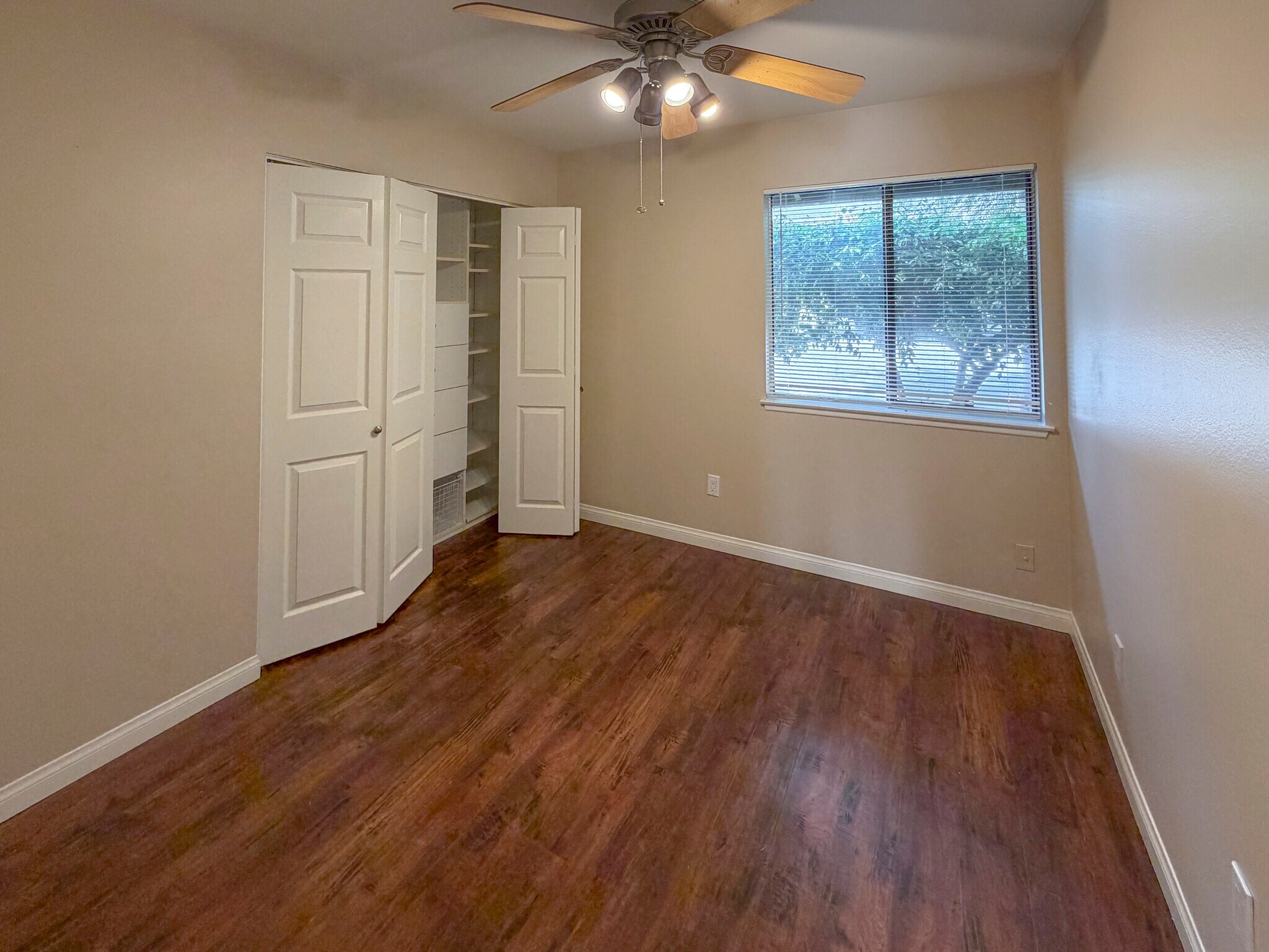 Building Photo - 28606 Conejo View Dr