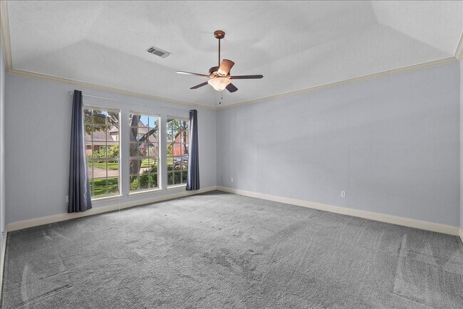 Building Photo - 2422 Fairwind Dr