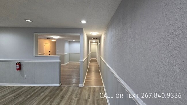 Building Photo - 929 Jacksonville Rd