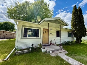 Building Photo - Charming 2 Bed / 1 Bath Home in Bonner! Pet Friendly!
