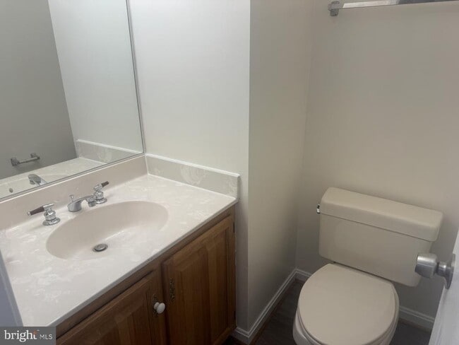 Building Photo - 90 English Run Cir