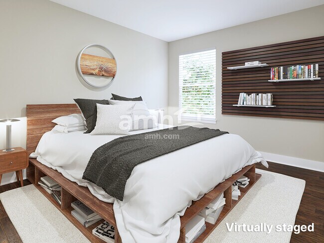 Building Photo - 300 Bering Ln