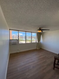 Building Photo - Convenient and upgraded 2 bedroom 1 bath, ...