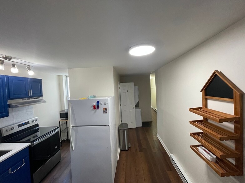 Building Photo - 3805 Haverford Ave