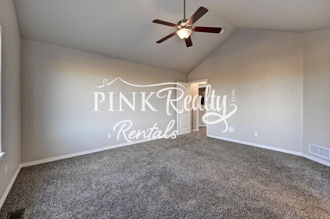 Building Photo - 10716 Ridgepole Dr