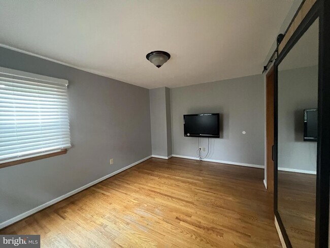 Building Photo - 5808 Meridale Rd