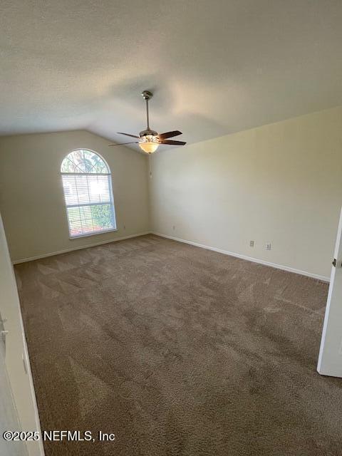 Building Photo - 361 Crossroad Lakes Dr