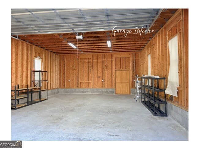 Building Photo - 208 Bartlett St