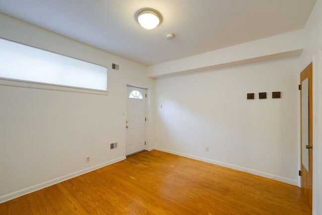 Building Photo - 1771 Swann St NW