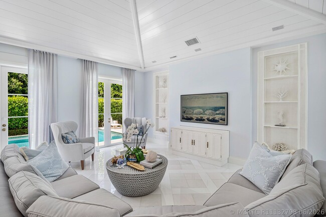 Building Photo - 106 Beachway Dr