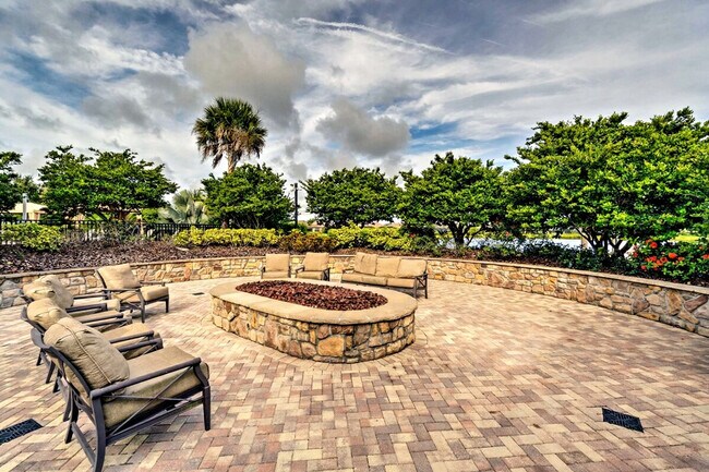 Building Photo - 15677 Sacile LN