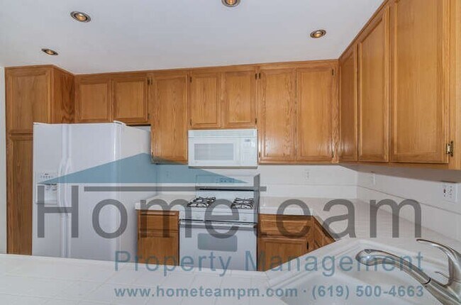 Building Photo - **500 MOVE IN CREDIT** 2BR / 2.5 BA 1314 SQFT TOWNHOME RANCHO DEL REY/ CHULA VISTA