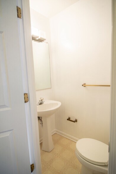 Building Photo - 2218 Conquest Way