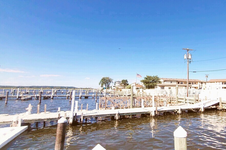 Building Photo - 76 Wharfside Dr