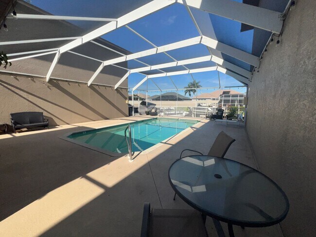 Building Photo - Villa Congress