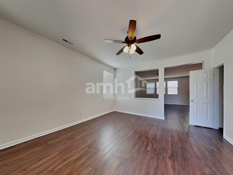 Building Photo - 6001 Ricker Rd