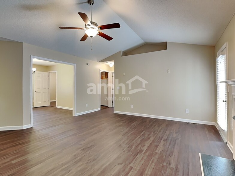Building Photo - 3111 Brookrun Dr