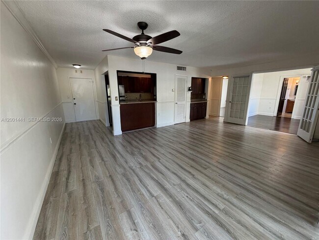 Building Photo - 3582 NE 171 St