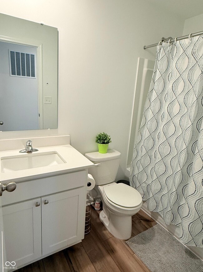 Building Photo - 425 Cape May Dr