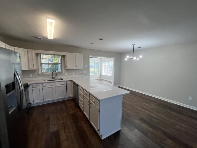 Building Photo - Calabash Comfort